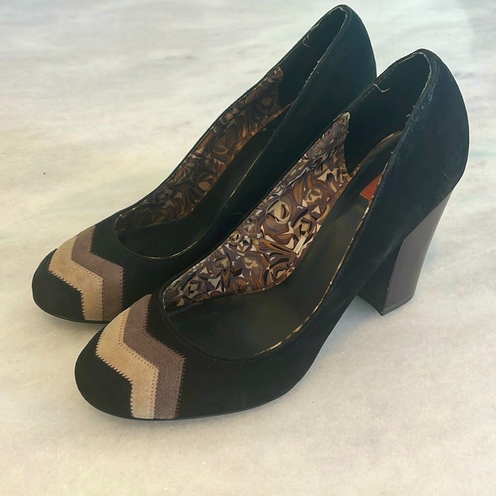 Missoni Black Suede Heels with Brown and Tan Chevron Accents - Picture 2 of 7